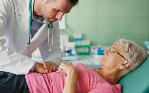 Dr. Abhishek Bhatia best gastroenterologist in Chandigarh