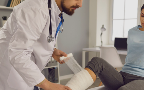 Best orthopedic surgeon for knee replacement in Mumbai