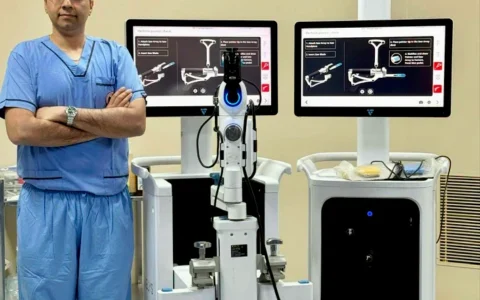 Best Robotic Knee Surgeon Chandigarh