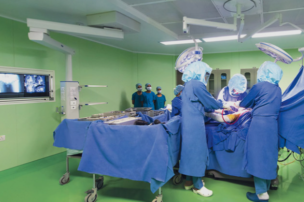 Best Hip Replacement Surgeon in Chandigarh