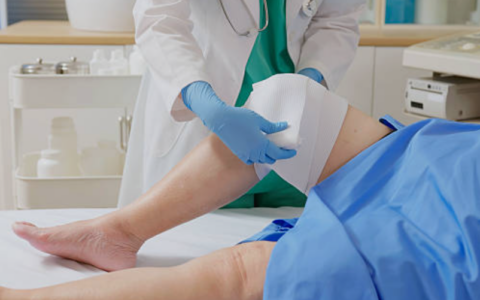 Best Knee Replacement Surgeon in Mumbai